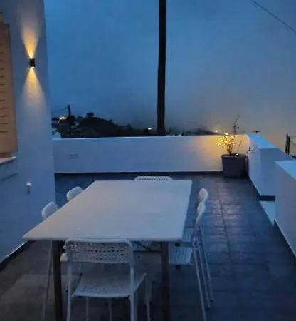 The View House Lefkes (Paros)